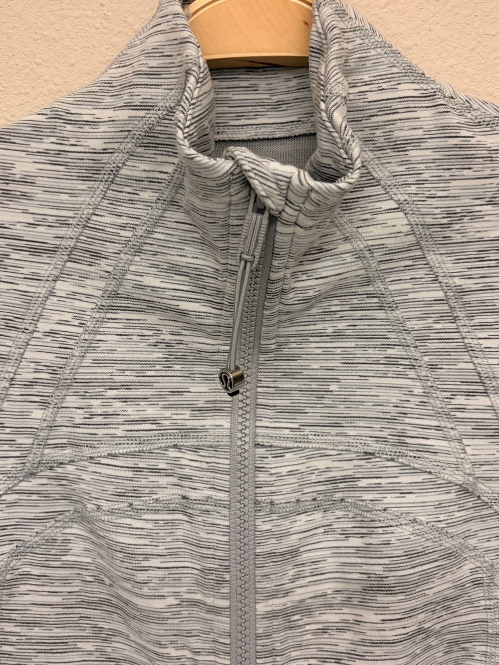 Lululemon Define Jacket - Picture 7 of 8